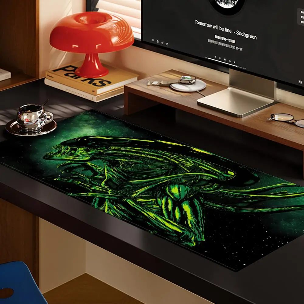 Alien Xenomorph Mouse Pad XXL  - مراجعة Keyboard Mouse Bundle Gaming وسعره