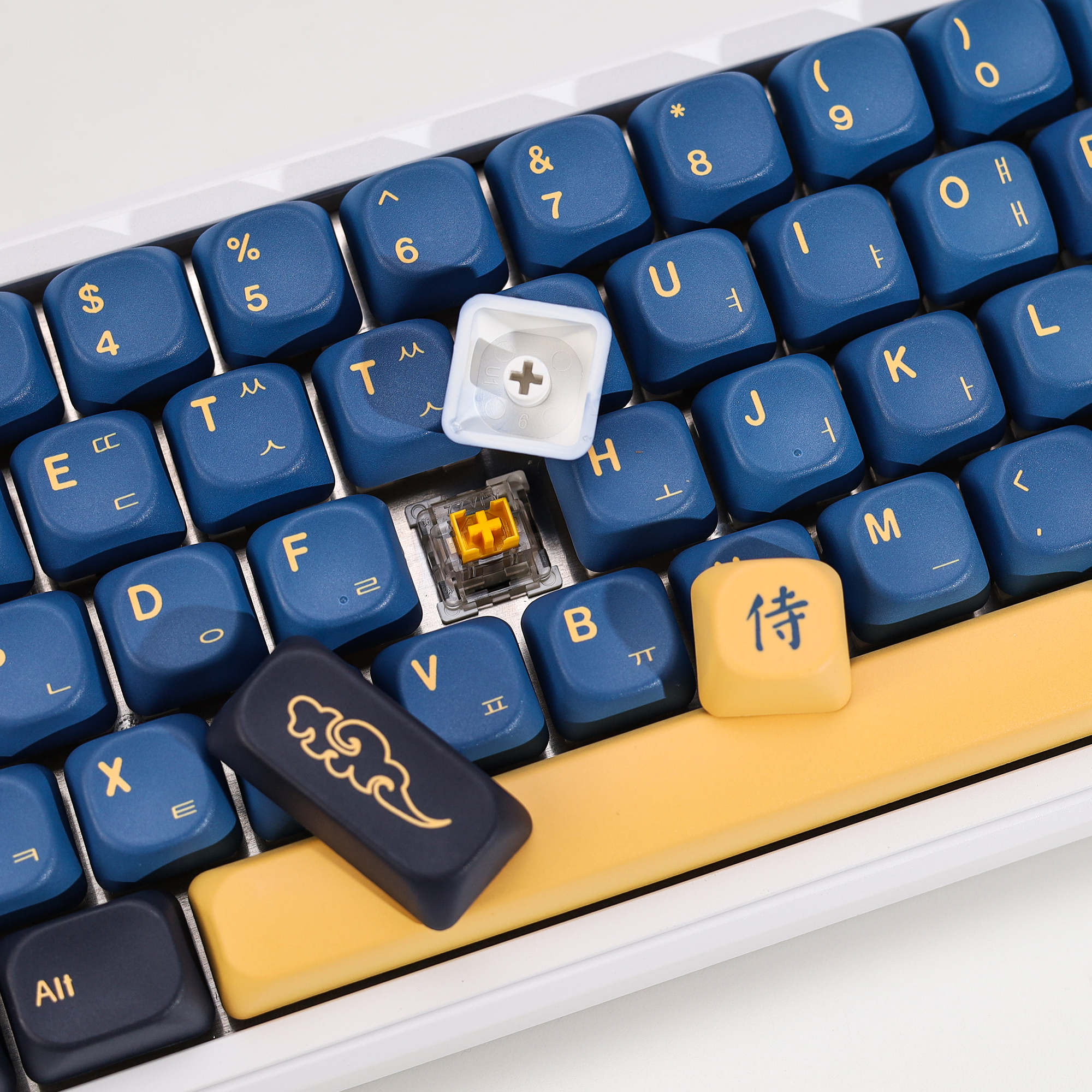 KBDiy Korean Keycap Retro GMK  - مراجعة Gaming Keyboard Blue وسعره